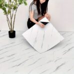 Baldosa adhesiva 60 x 60 blanco mate marmolizado pegatina decorativa 28PCS FK23D-268